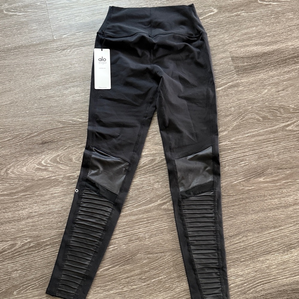 ALO Yoga Black High-Waist Moto Legging - L - Picture 4 of 4